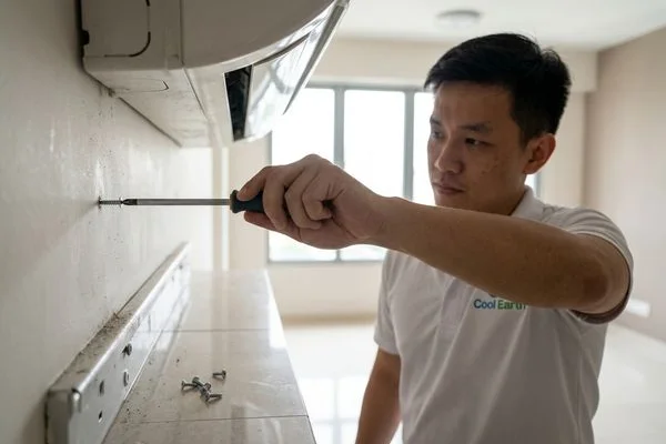 Noisy Aircon service image 2